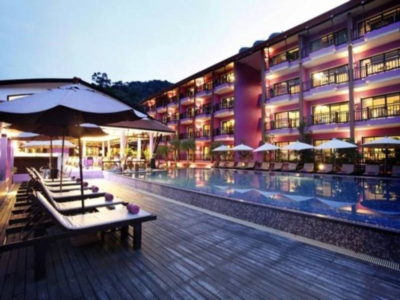 Phuvaree Resort Patong Exteriör bild