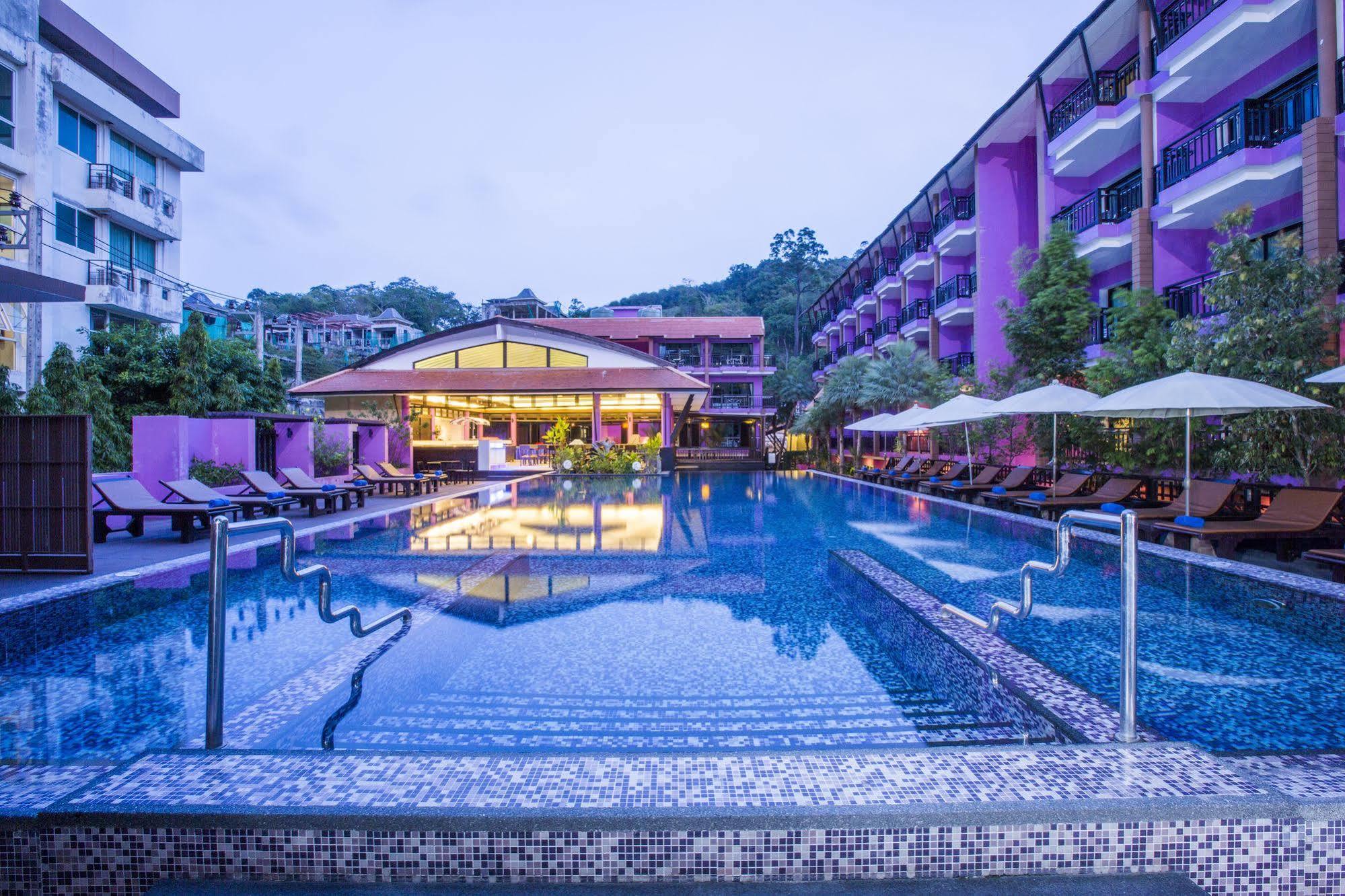 Phuvaree Resort Patong Exteriör bild